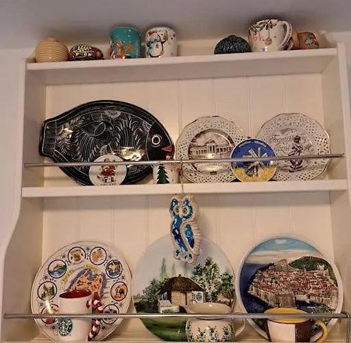 лесной нова Villa Zivohost